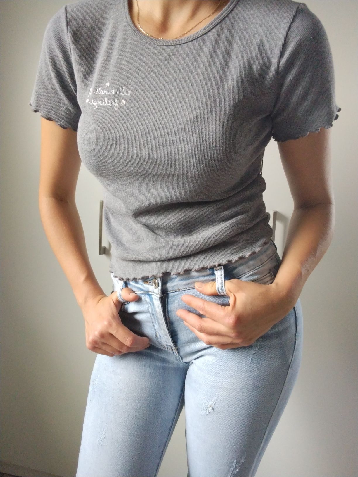 Szary t-shirt Hollister