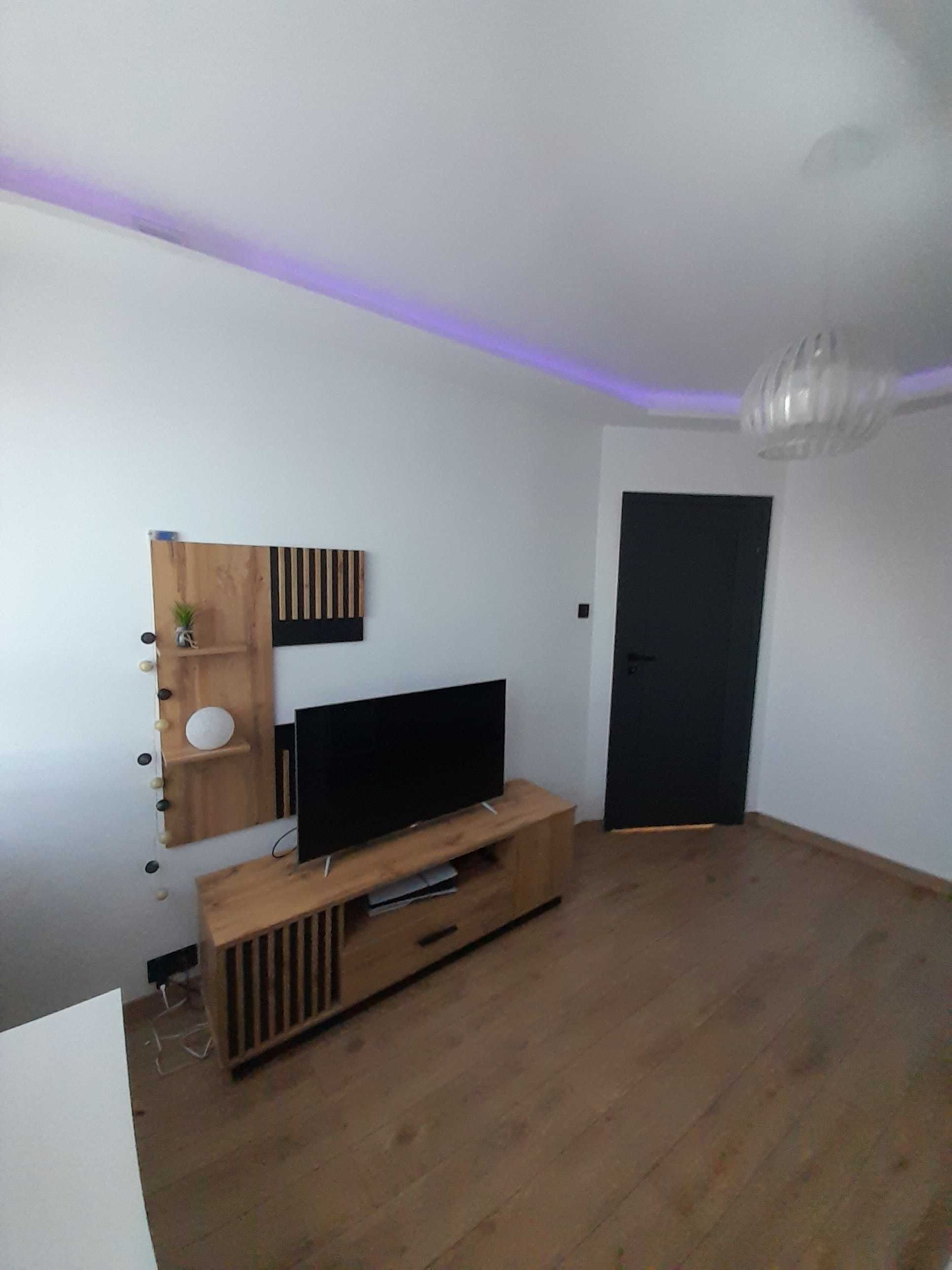 Sprzedam ustawne mieszkanie (51m2), dwa pokoje z kuchnią