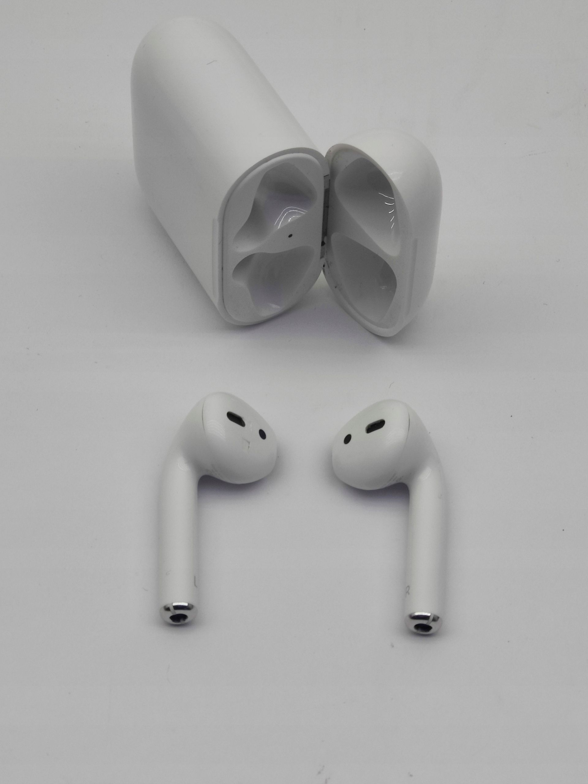 Słuchawki bezprzewodowe douszne Apple AirPods II