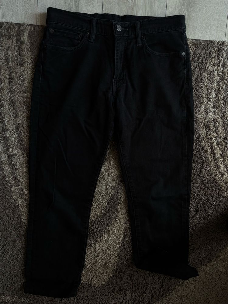 Spodnie czarne Levis