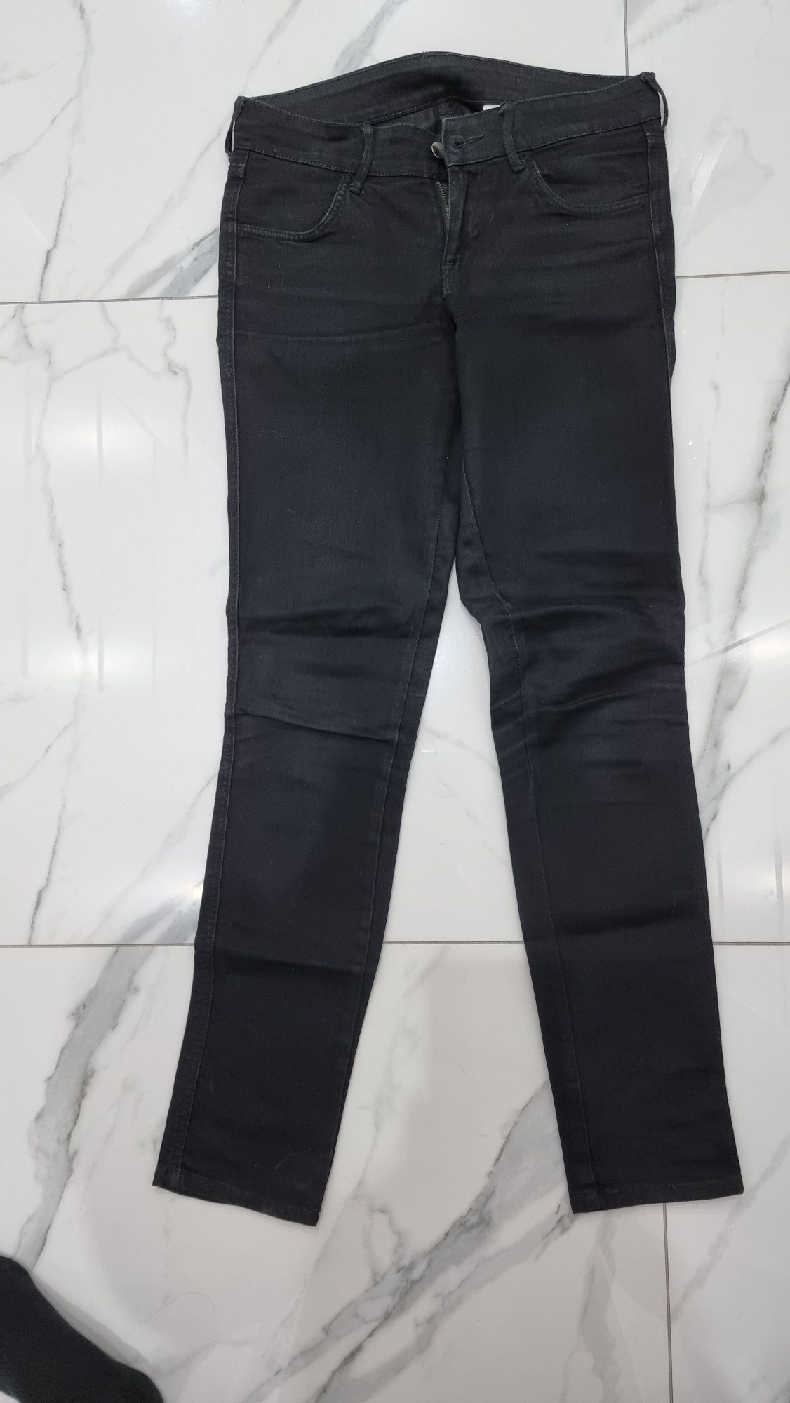 Spodnie czarne denim