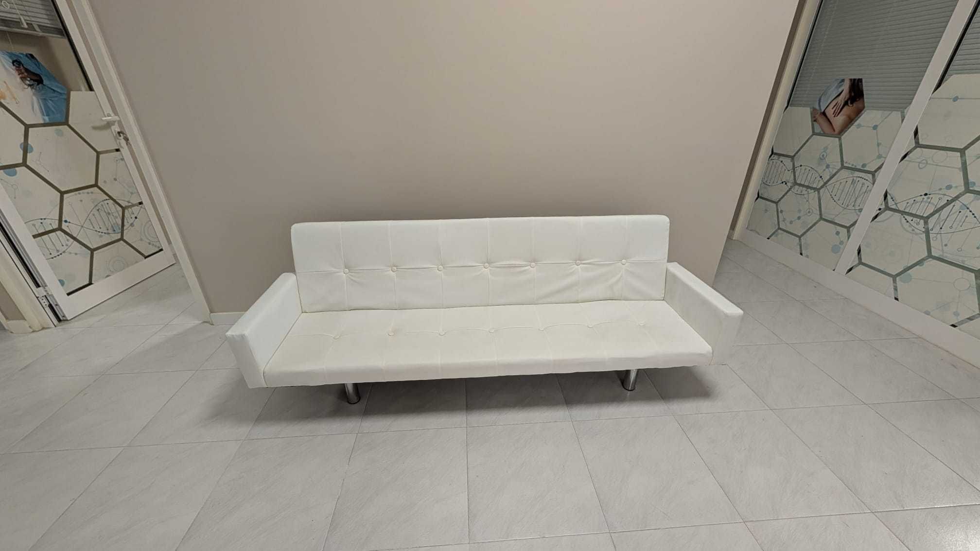 Sofá branco de escritório/casa