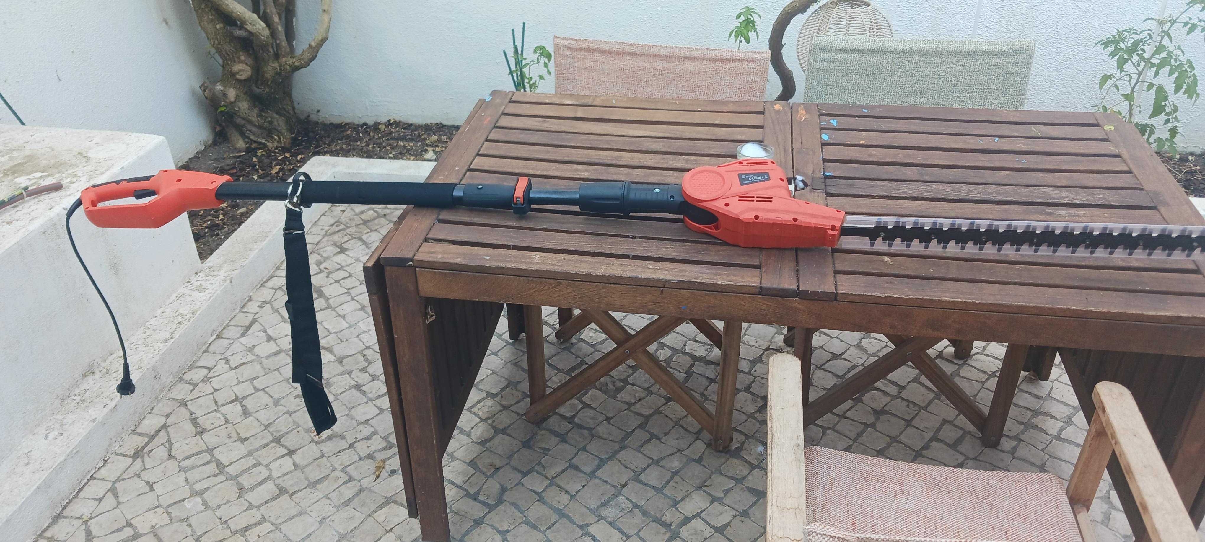 Cortador de sebes telescópico