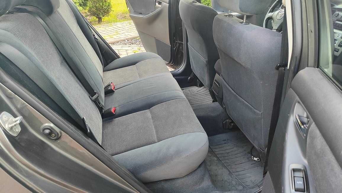 TOYOTA Corolla 2.0 D-4D Base 2003r