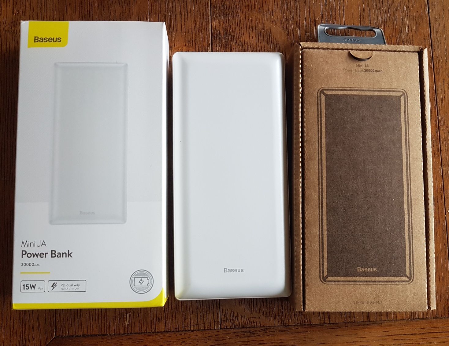 Power Bank BASEUS 30000mah bardzo duży 30 tys 15w stan IDEALNY PUDEŁKO