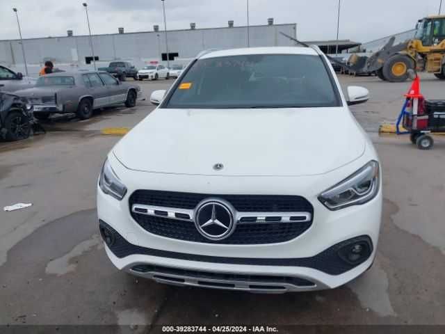 MERCEDES-BENZ GLA 250 4matic 2022 !