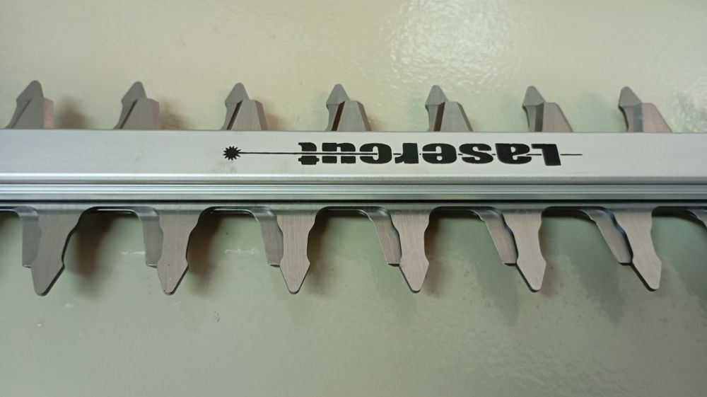 Apara sebes Parkside novo