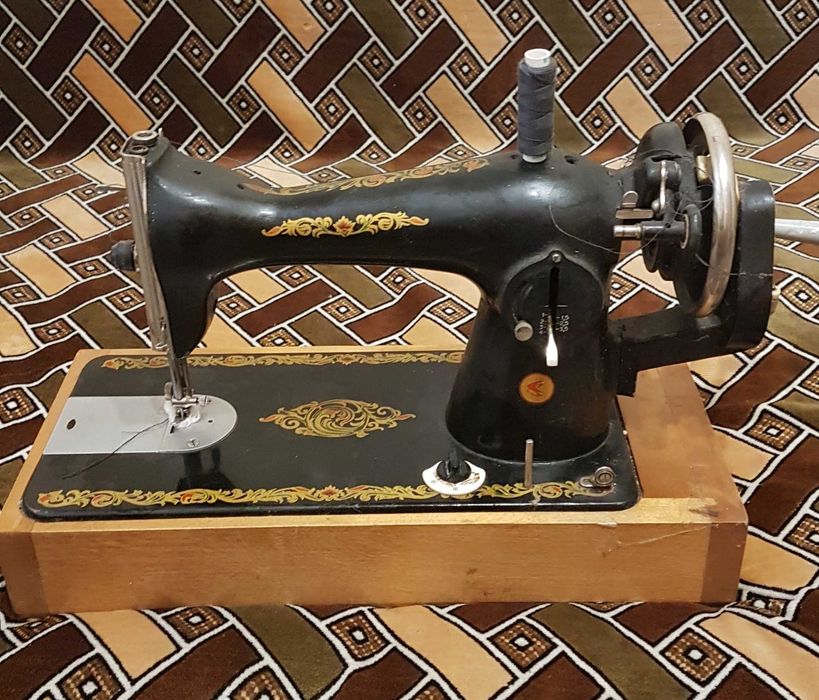 Швейна машинка  ручна
