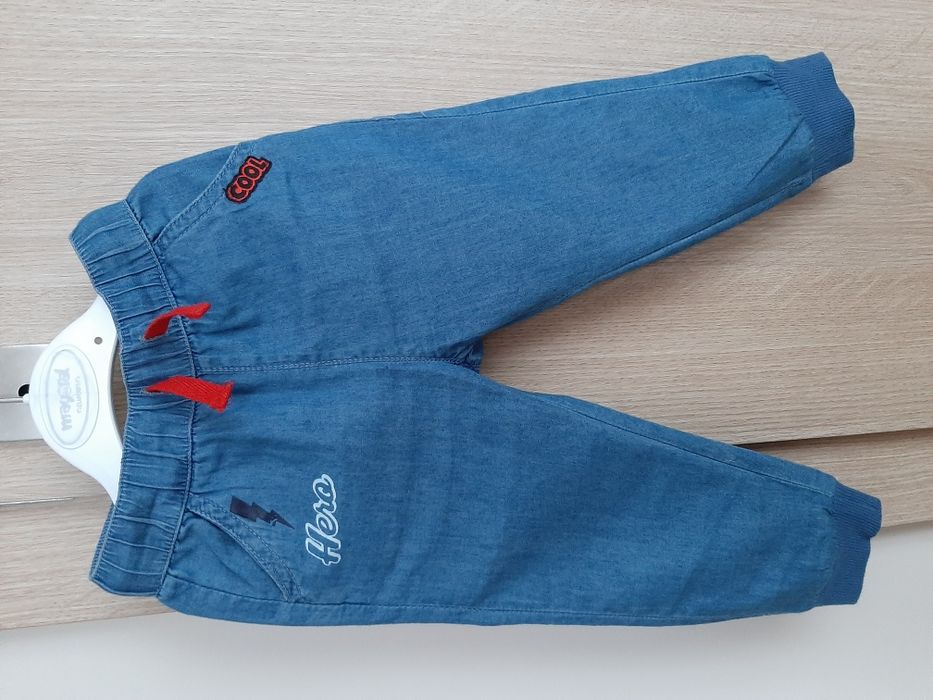 Spodnie jeansowe 5 10 15 rozm. 86 plus bluzeczka