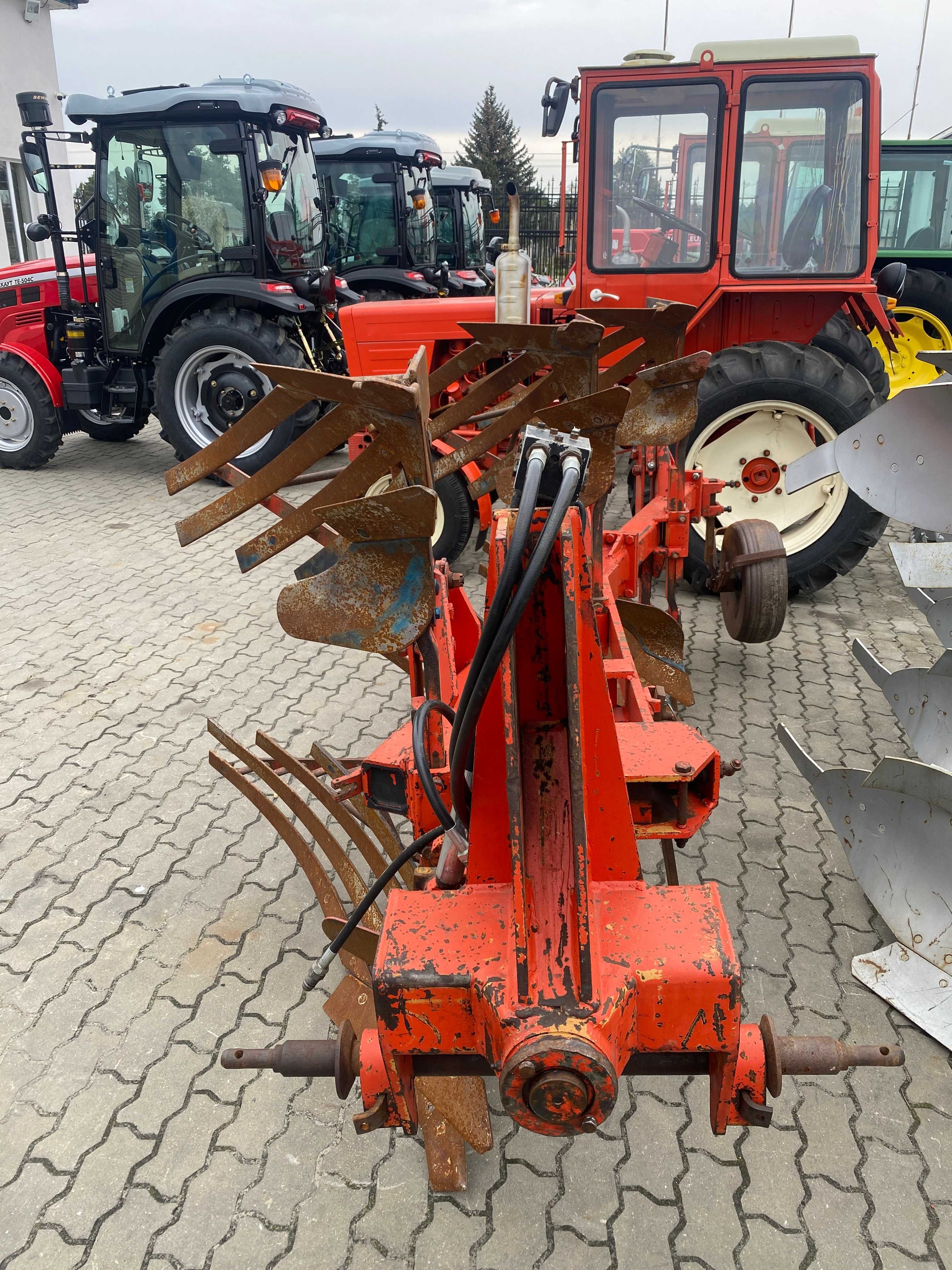 Плуг Kuhn Huard 3  оборотний Lemken Kverneland