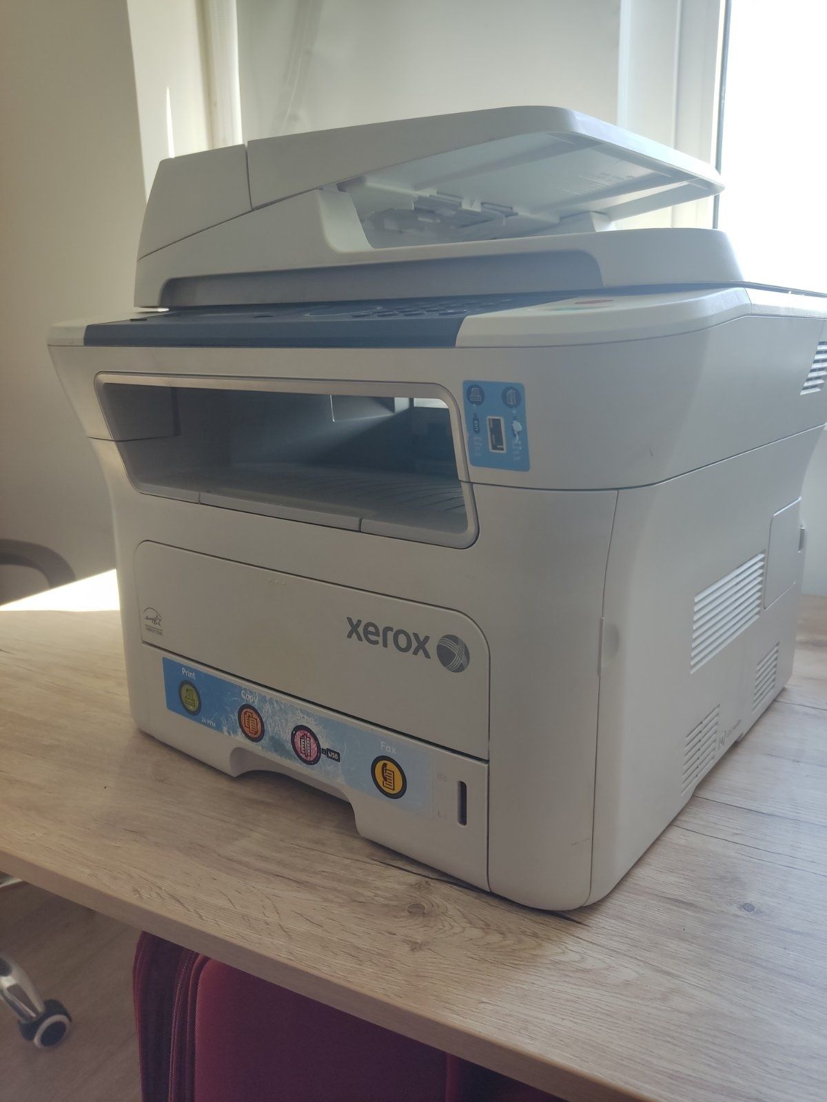 БФП (МФУ) XEROX 3210 в отличном состоянии.