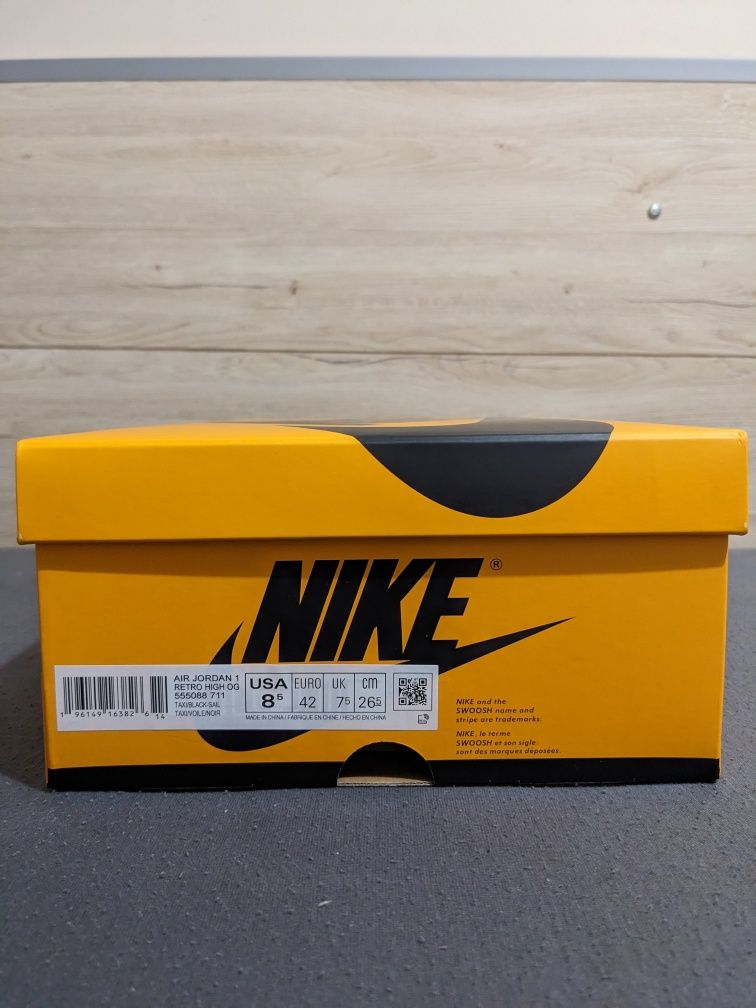 Nike Jordan 1 High Taxi