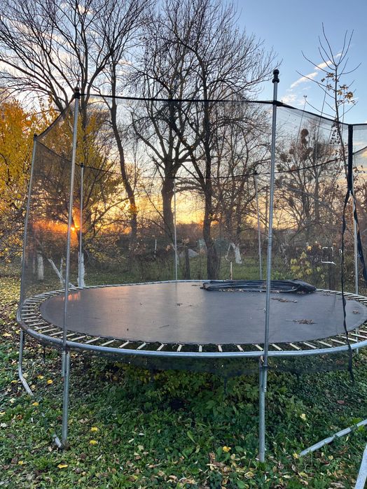 Батут розміром 366см