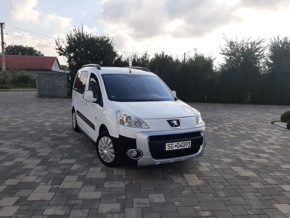 Peugeot Partner **1,6 benzyna**TEPEE**