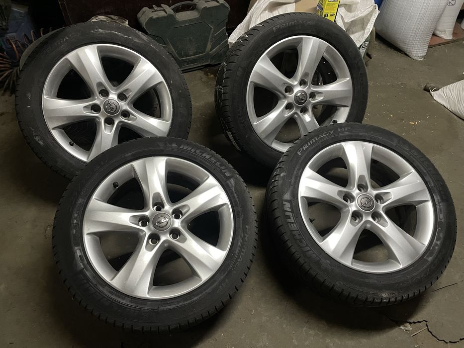 Титани + Резина Opel R17 5 115 / 225 50 17