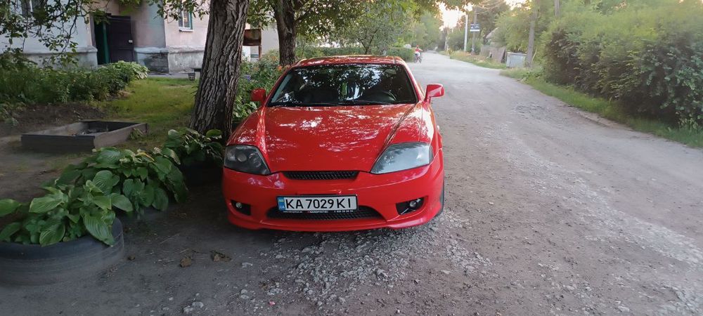 Продаю машину Hyundai Tiburon