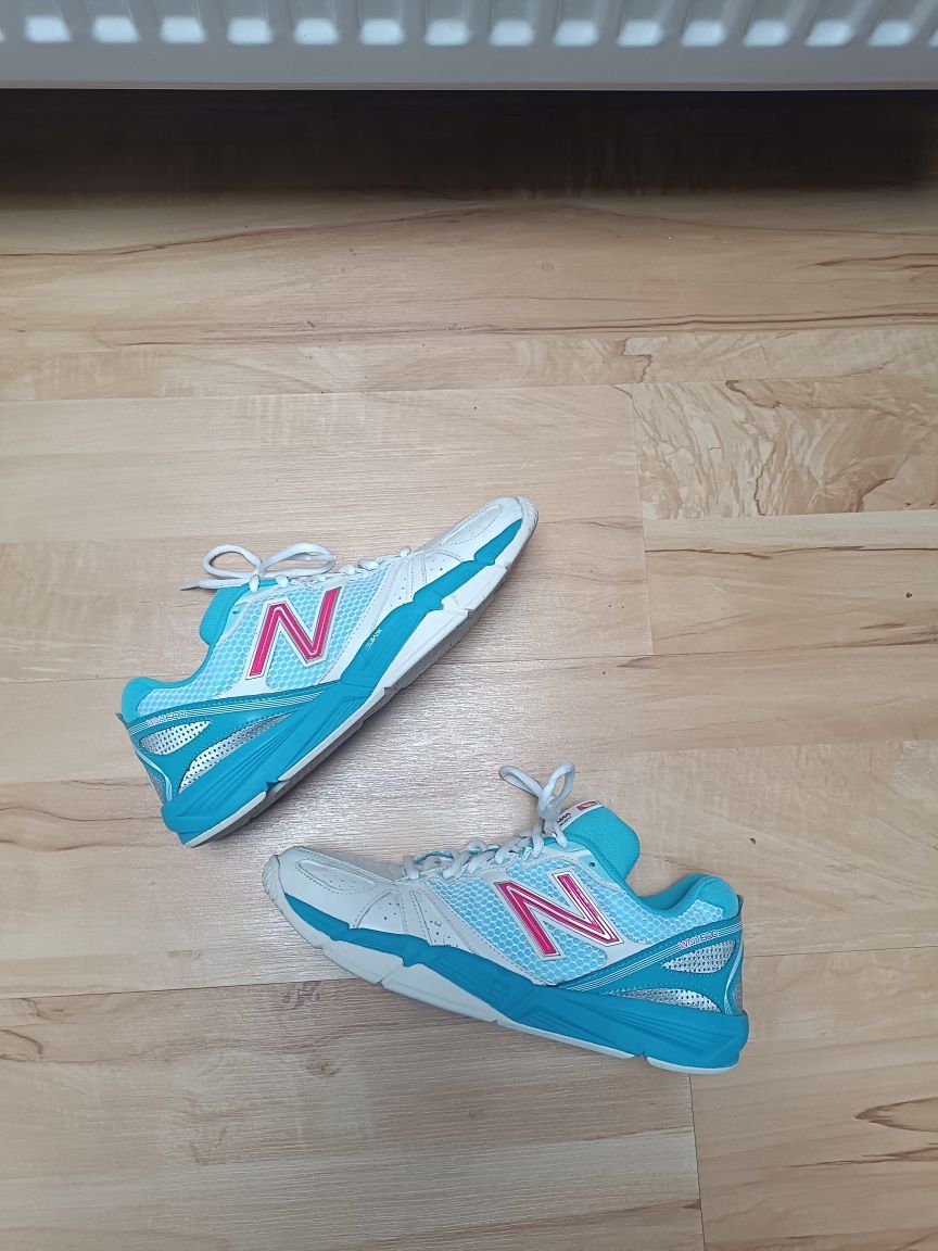 New Balance WN1600 B2 Netball Shoes