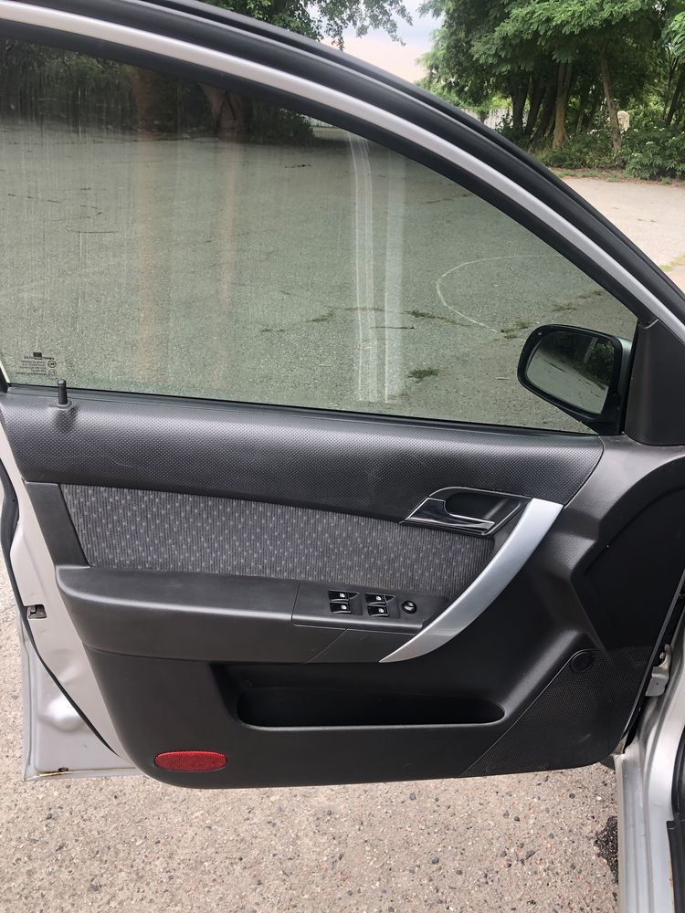 Chevrolet AVEO 2006 рік