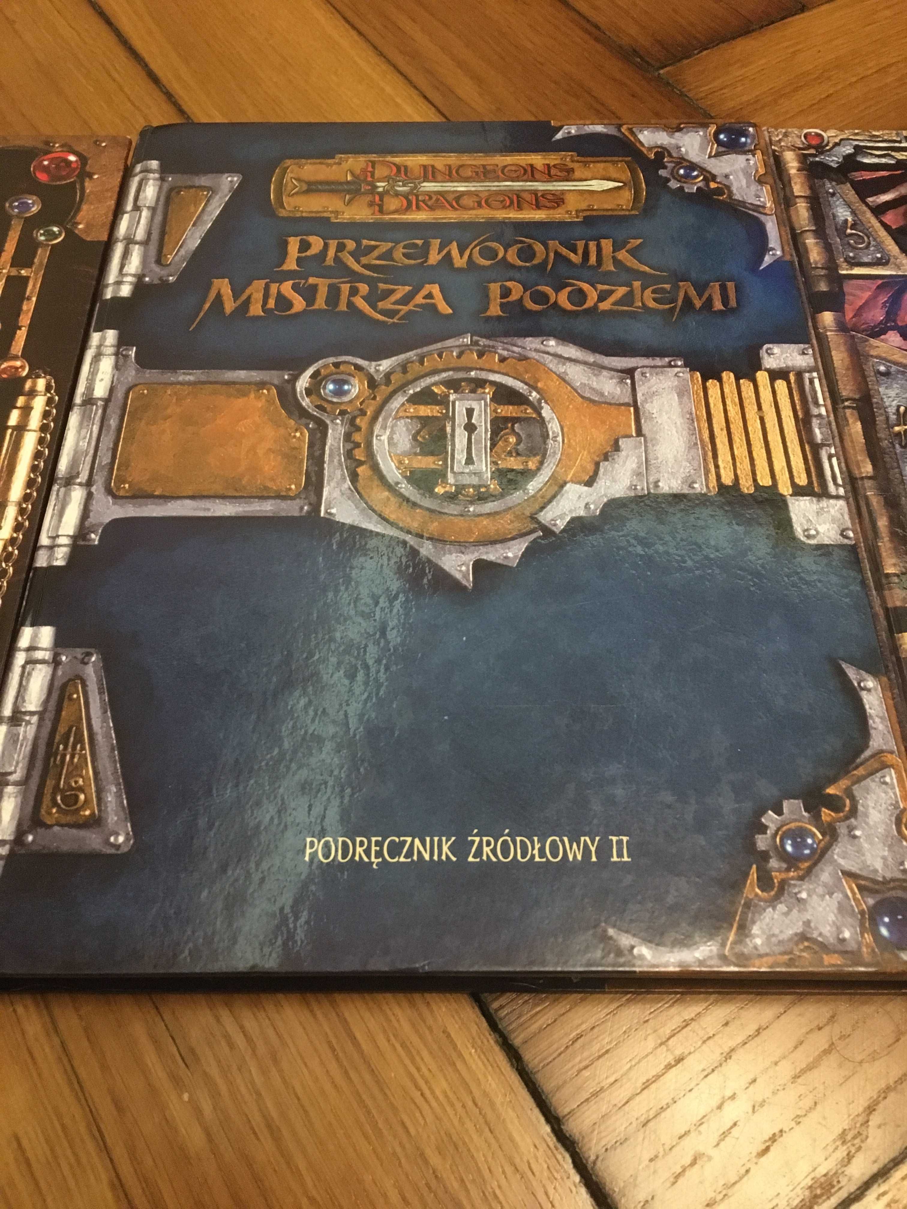 Zestaw trzech podręczników Dungeons and Dragons (D&D) wersja 3ed