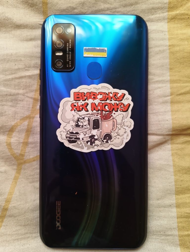 Doogee n30 с изъяном на дисплее. Полностью рабочий.