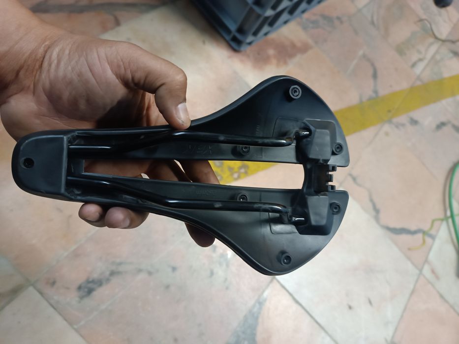 Banco Bicicleta Syncros XR1. 5 + Banco XBK