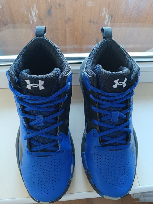 Оригінальні кросівки Under Armour