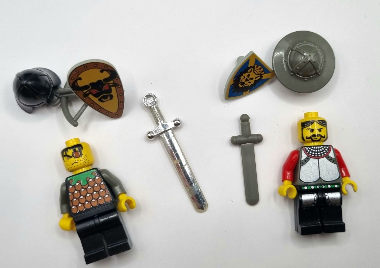 LEGO Castle - 6094 Guarded Treasury