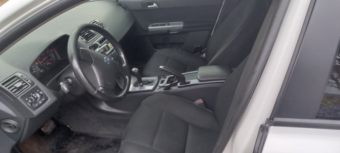 Авто volvo  s 40