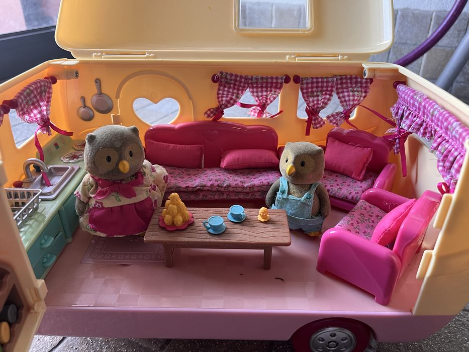 Caravana e carro de brincar da Imaginarium