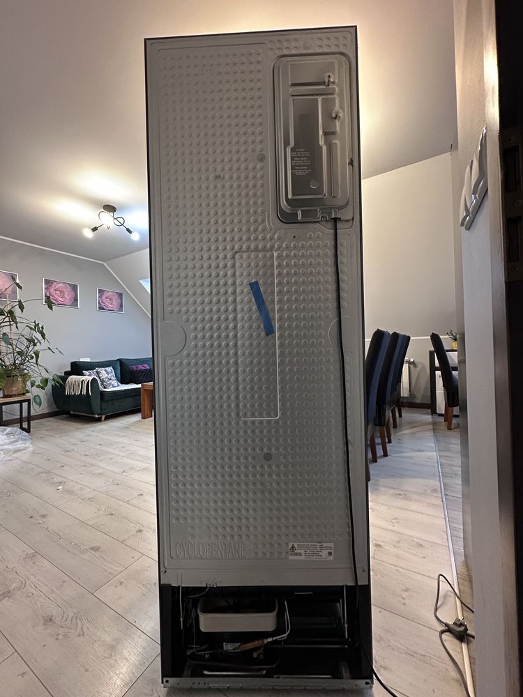 Lodówka zamrażarka samsung no frost bardzo dobry stan 7 lat,srebrna