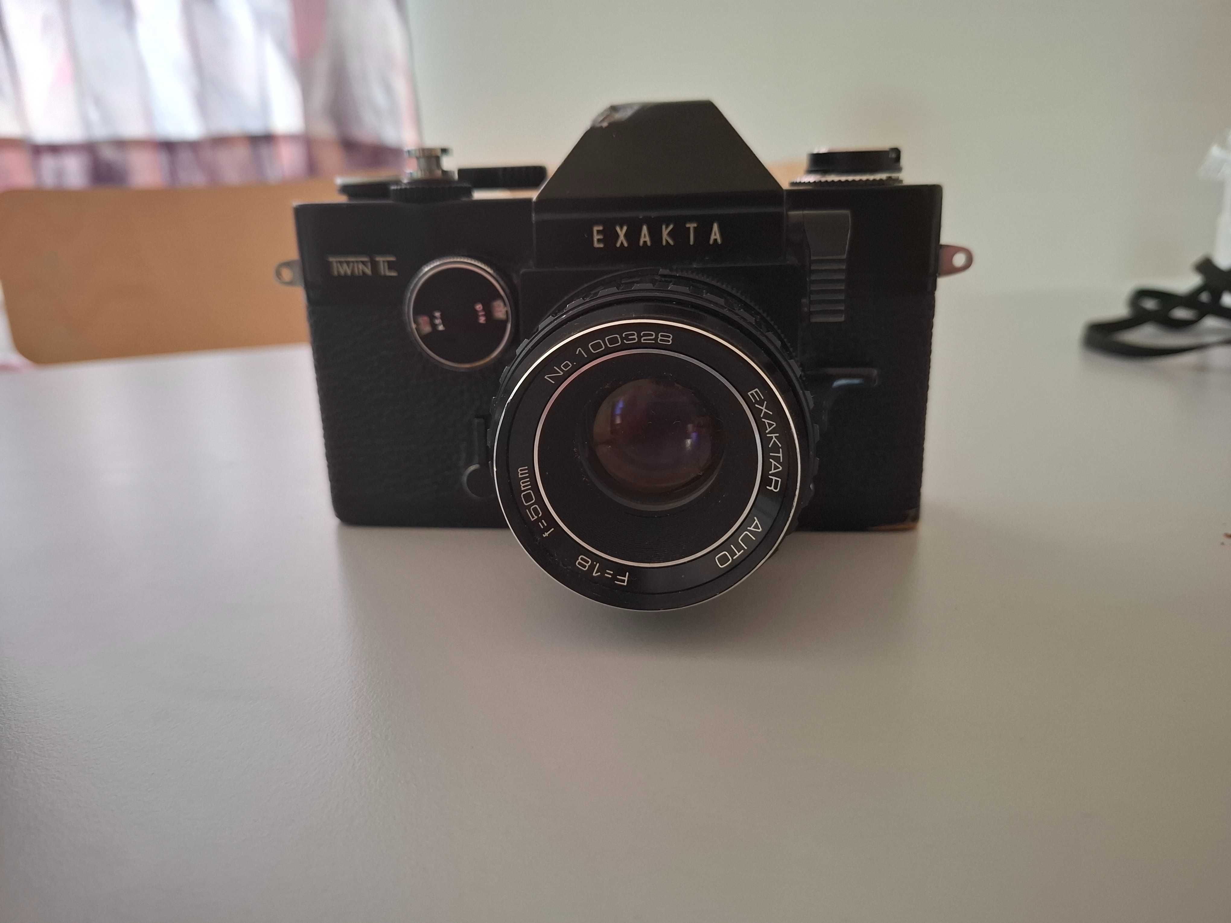 Фотоапарат Execta