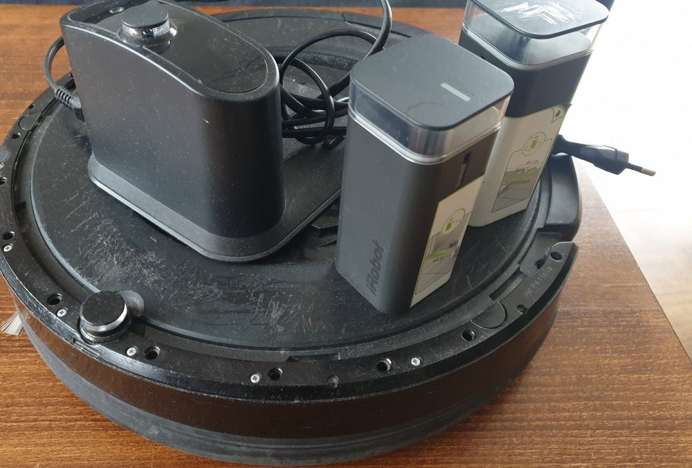 iRobot Roomba 805