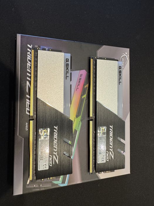 ОЗП G. Skill DDR4 32GB (2x16Gb) 4000 Mhz Trident Z neo
