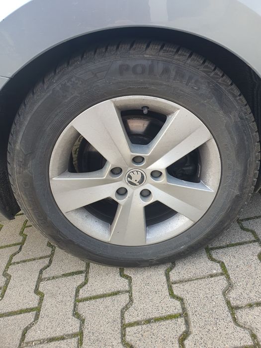 Felgi z oponami zimowymi 215/60 R16