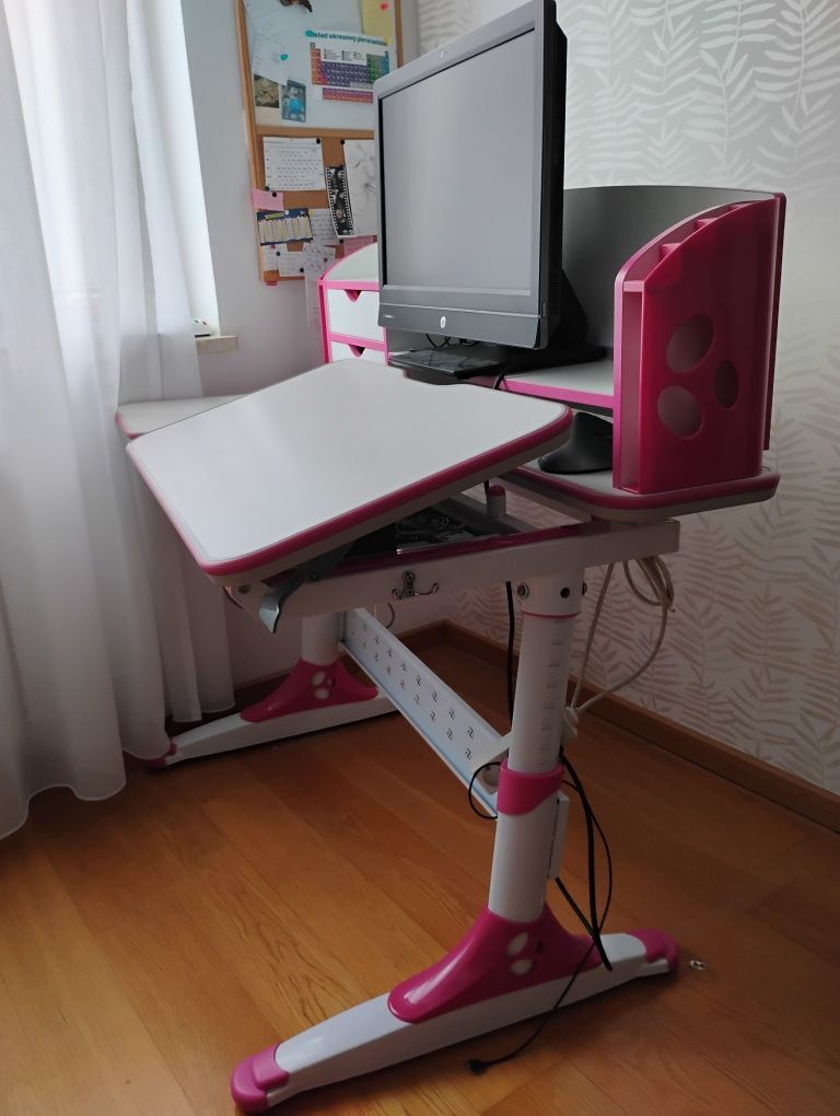 Biurko dla dziewczynki wielofunkcyjne