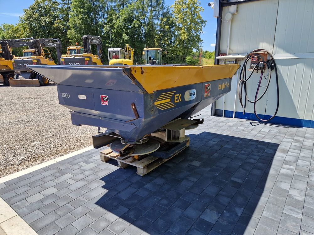 Rozsiewacz BOGBALLE EX 1600 36m