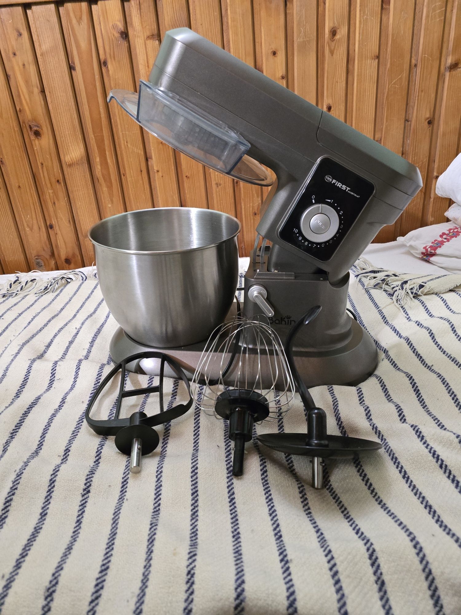 Robot kuchenny mikser planetarny 6,5 L First