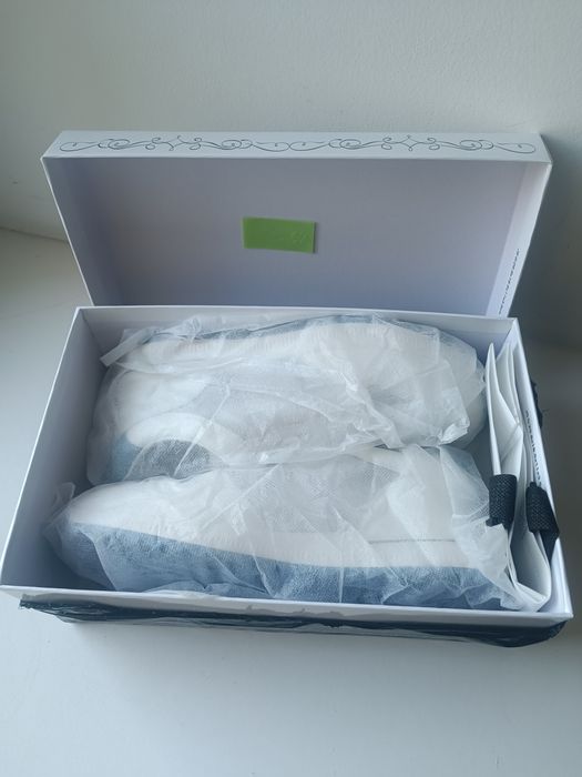 Кросівки Lonza 39р