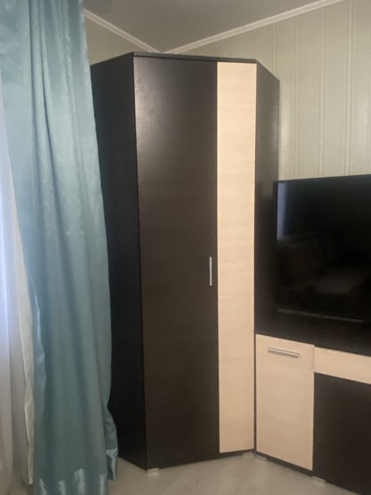 Шафа углова, комод