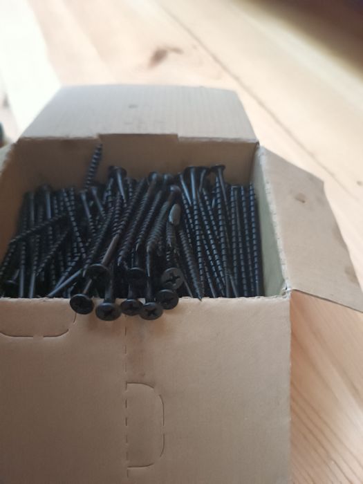 Продам саморезы 4.2х70мм