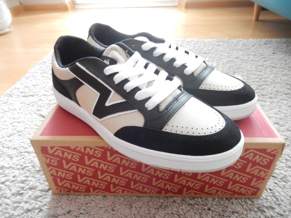 nowe męskie buty Vans Lowland CC rozmiar 44,5 (29 cm)