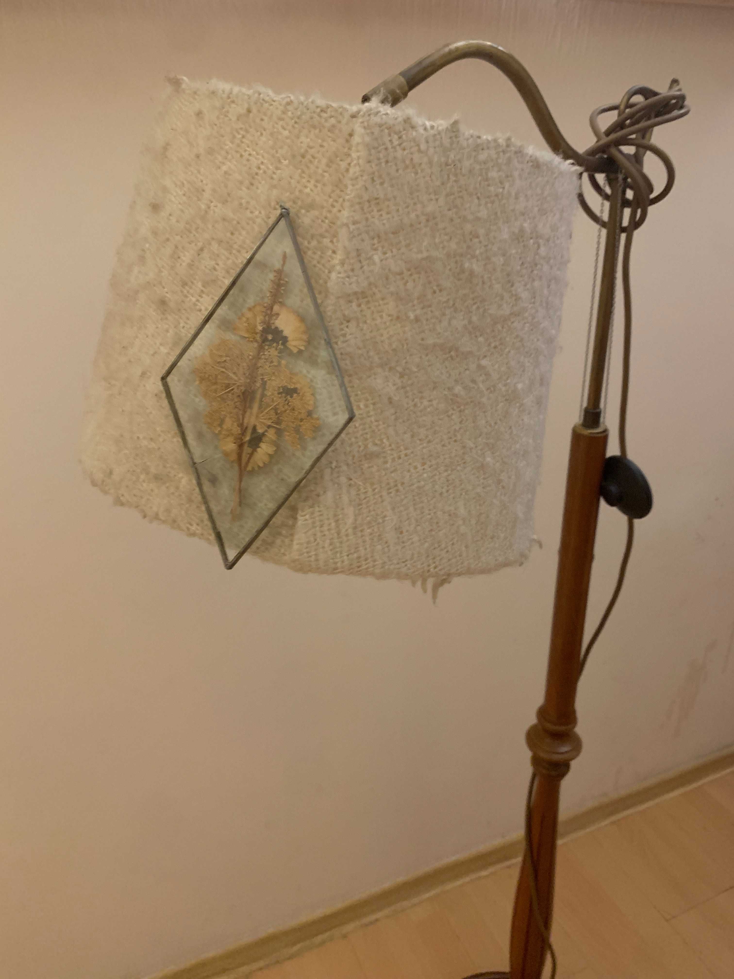 Stara retro lampa podłogowa klosz drewno