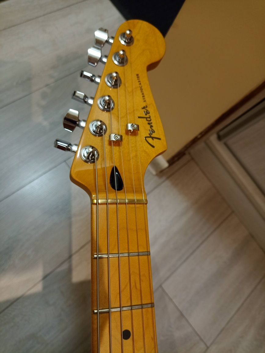 Fender stratocaster Player Plus.Jak nowa.