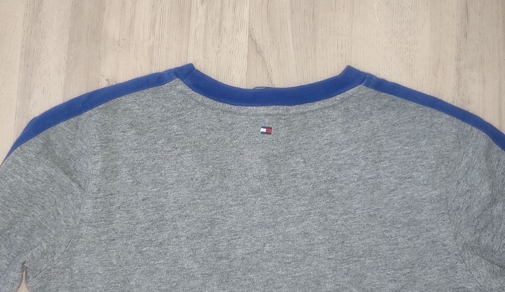 Koszulka Tommy Hilfiger r. 4 lata longsleeve