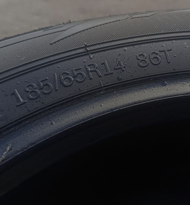 Резина 185/65R14 ROSAVA
