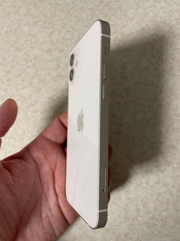 iPhone 12/128 Gb