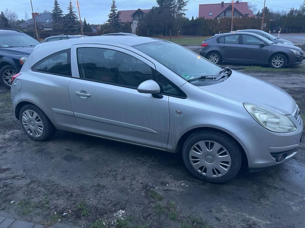 Sprzedam Opel Corsa D 2007- benzyna, 191 850km