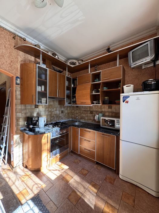 Центр, Семинарская, Двухкомнатная квартира, сталинка, есть видео