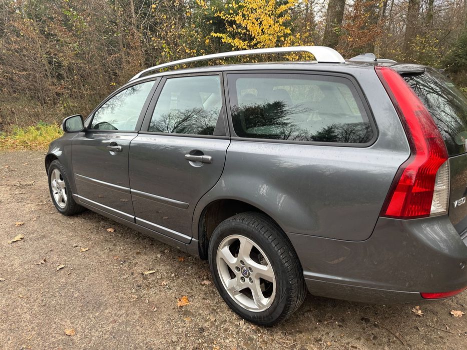 Volvo v50 2011 року 1.6 d2