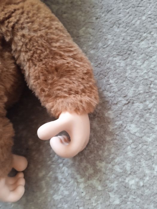 2. Litel manky interaktywna zabawka małpka